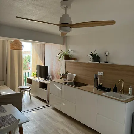 Apartment Mon A La Plage, Piscine, Wifi, Tv